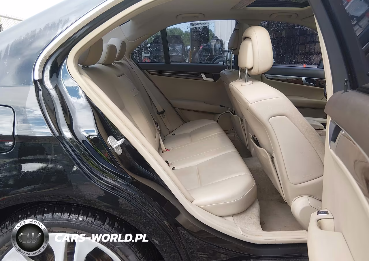 2014 Mercedes-Benz C 250 Luxury VIN:WDDGF4HBXER308196 - 8