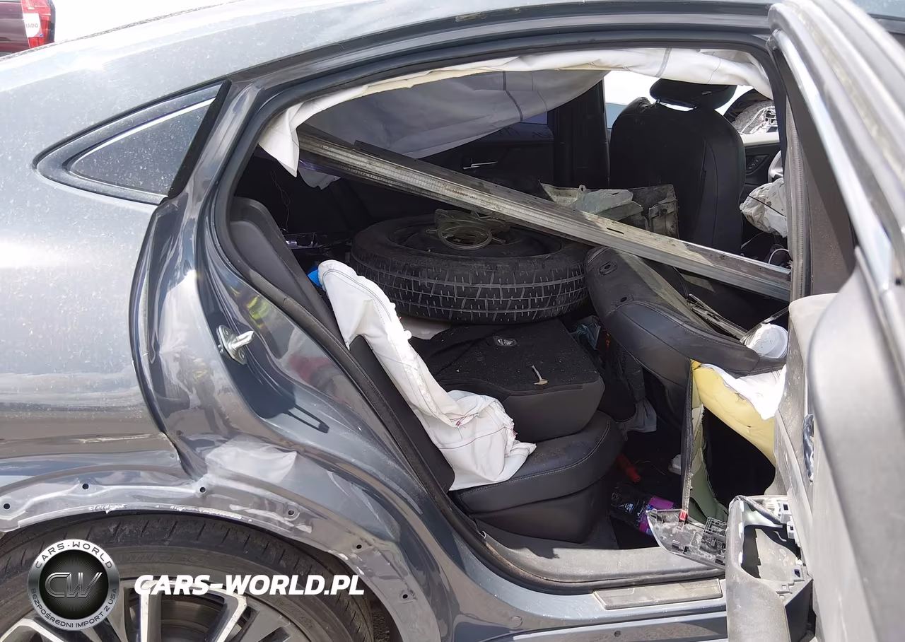 2024 Toyota Prius Limited Awd-E VIN:JTDADABU3R3020902 - 8