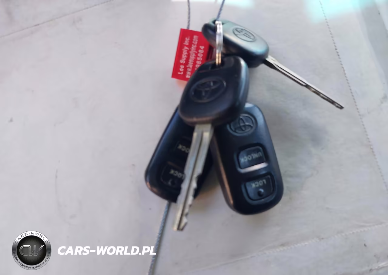 2007 Toyota Corolla S VIN:1NXBR32E47Z770855 - 11