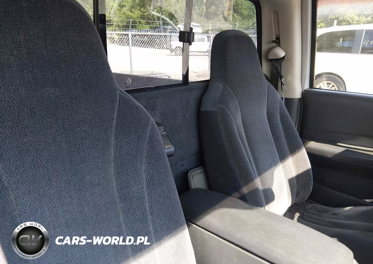 2003 Dodge Dakota VIN:1D7FL16X43S350189 - 8