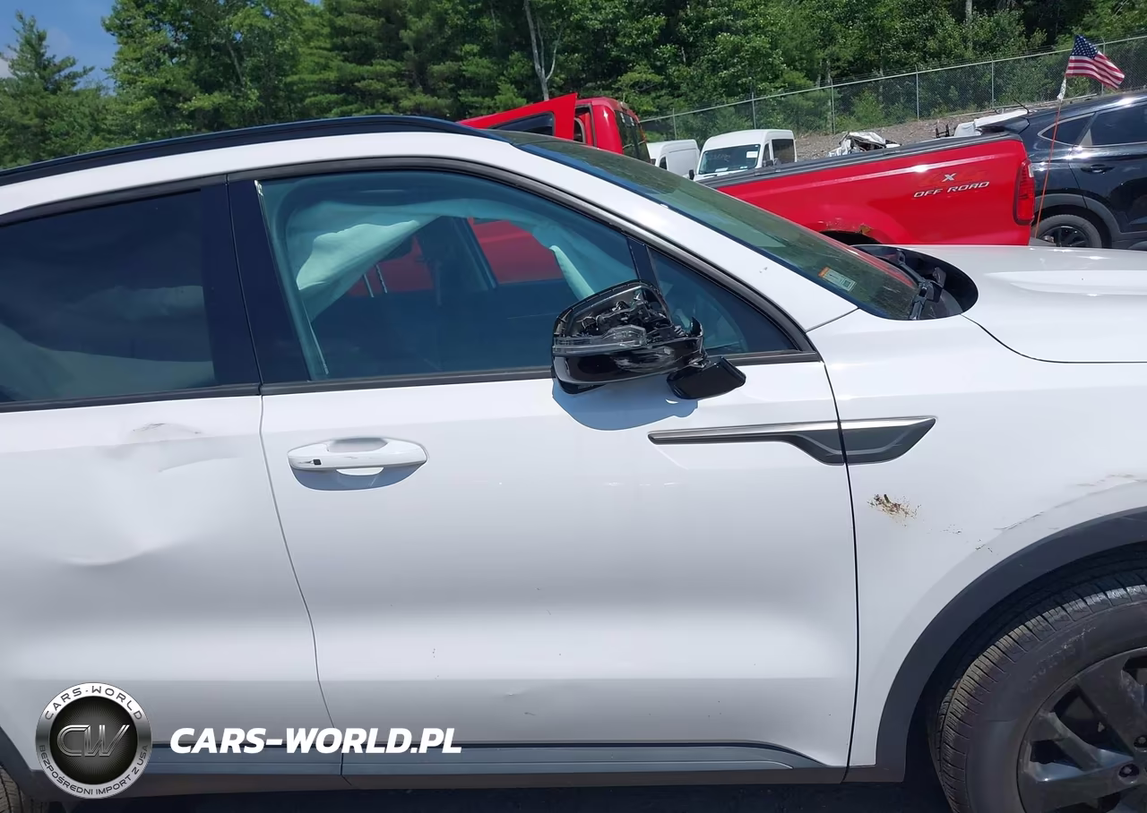 2021 Kia Sorento S VIN:5XYRLDLC3MG065677 - 18