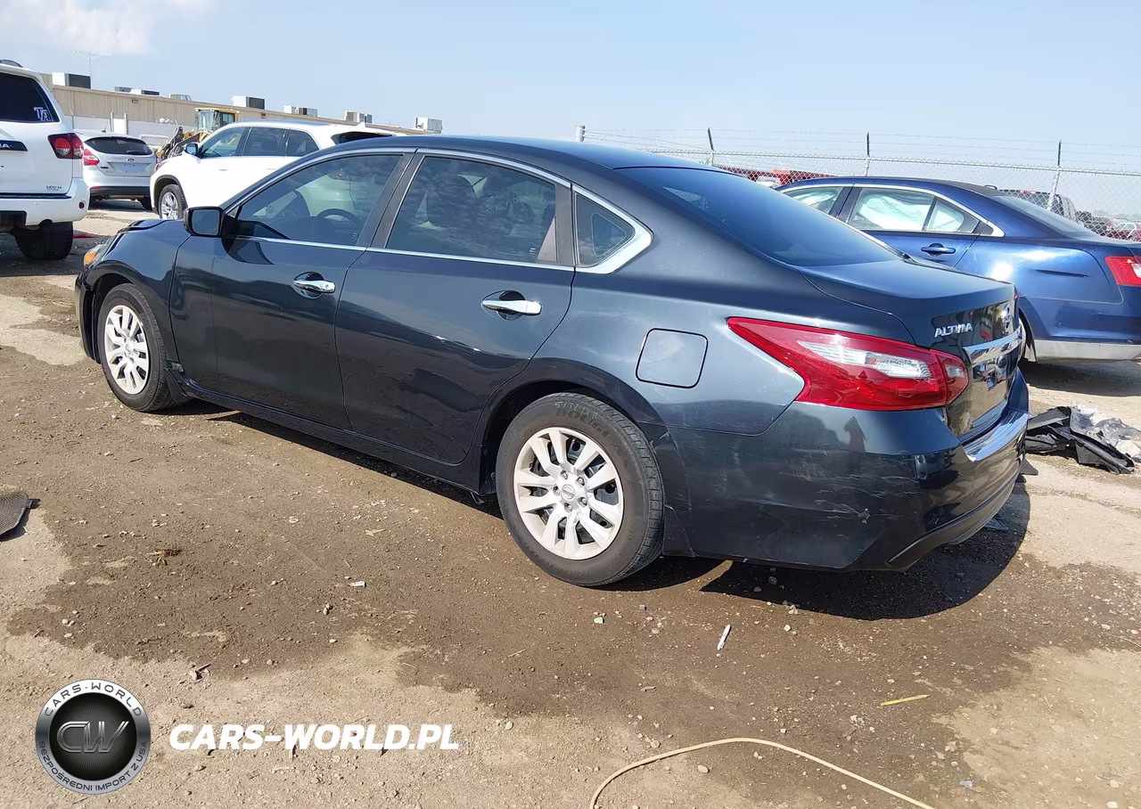 2018 Nissan Altima 2.5 S VIN:1N4AL3AP5JC230728 - 3