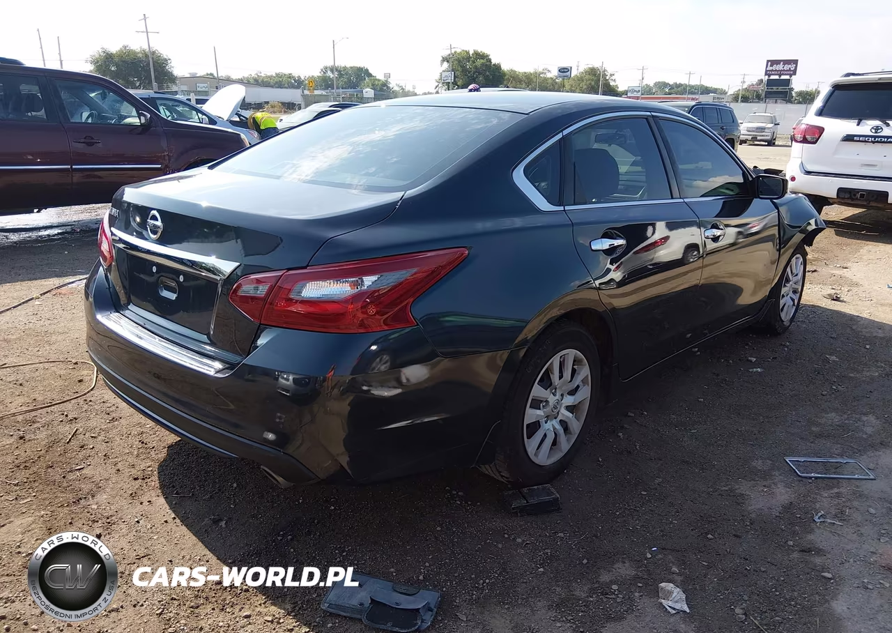 2018 Nissan Altima 2.5 S VIN:1N4AL3AP5JC230728 - 4