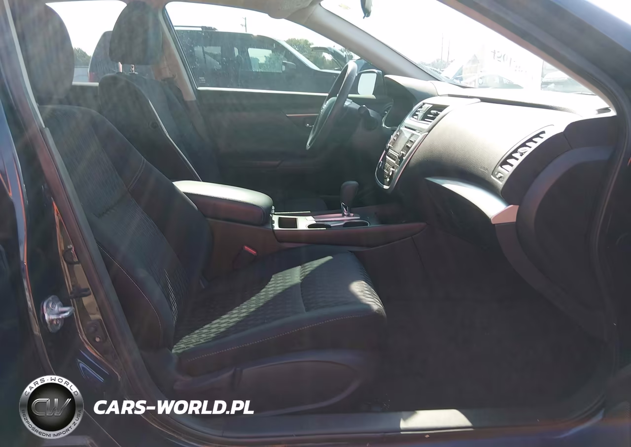 2018 Nissan Altima 2.5 S VIN:1N4AL3AP5JC230728 - 5