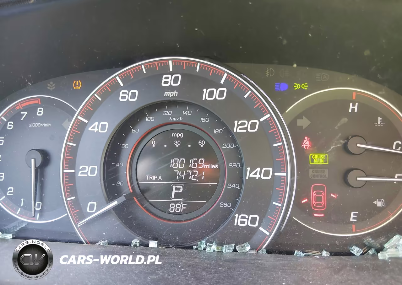 2015 Honda Accord Sport VIN:1HGCR2F53FA266702 - 16