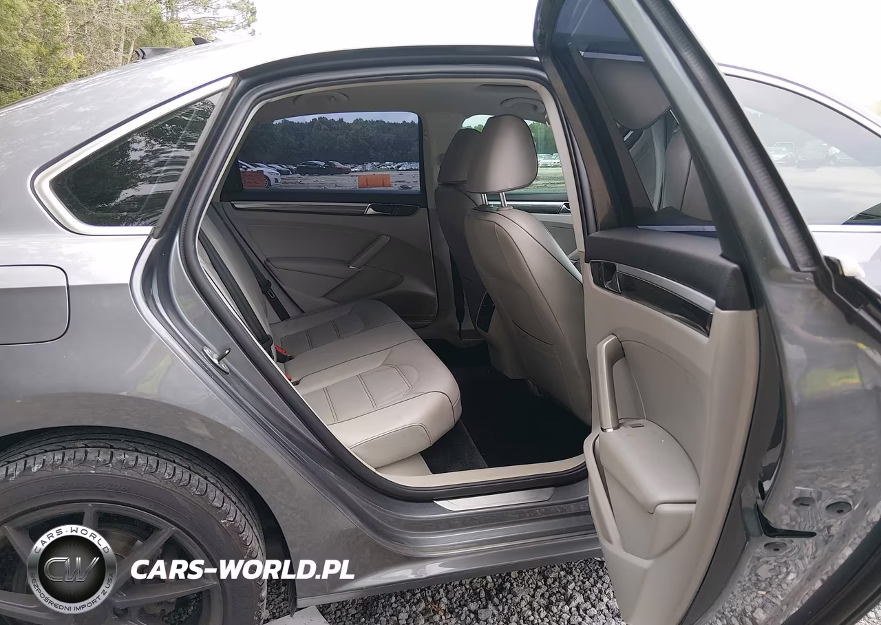2017 Volkswagen Passat 1.8T Se VIN:1VWGT7A31HC079872 - 8