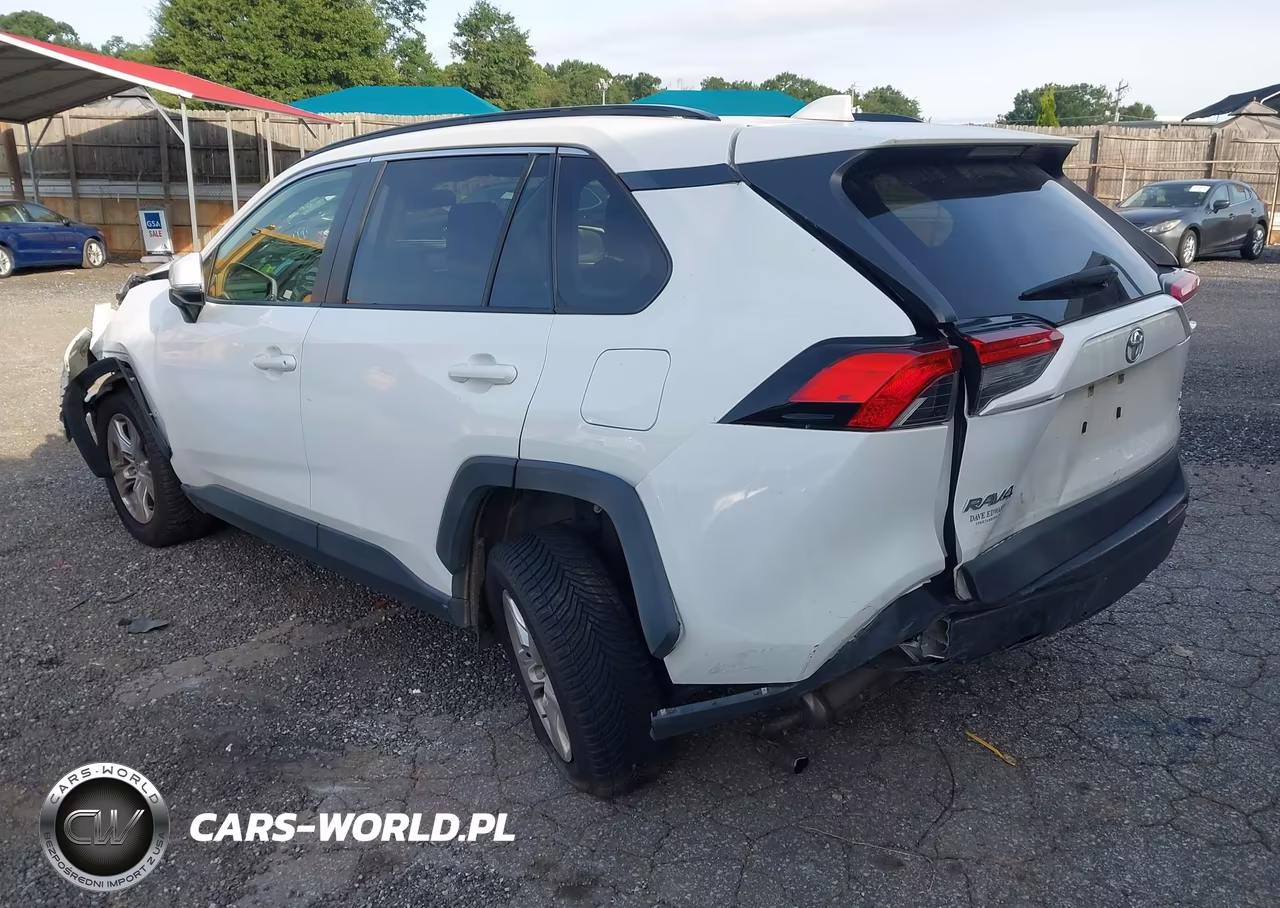 2020 Toyota Rav4 Xle VIN:JTMP1RFV7LD054010 - 3