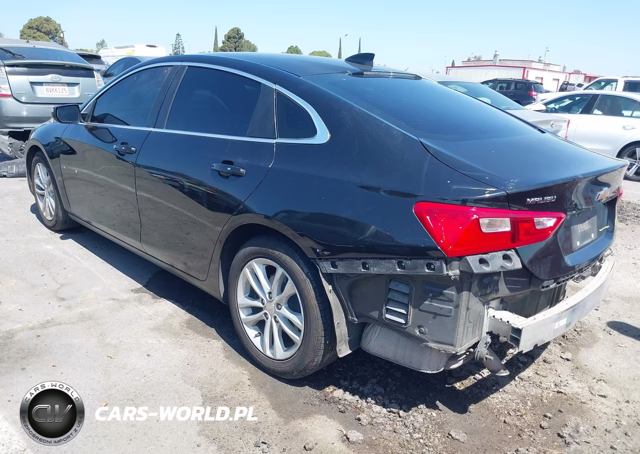 2018 Chevrolet Malibu Lt VIN:1G1ZD5STOJF263368 - 3