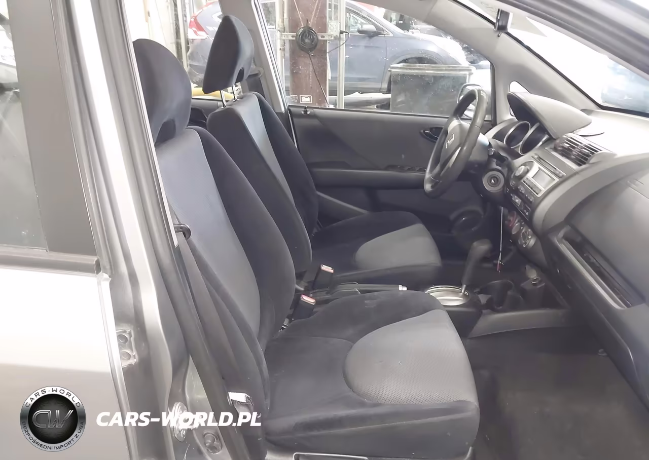 2007 Honda Fit VIN:JHMGD38437S060802 - 5