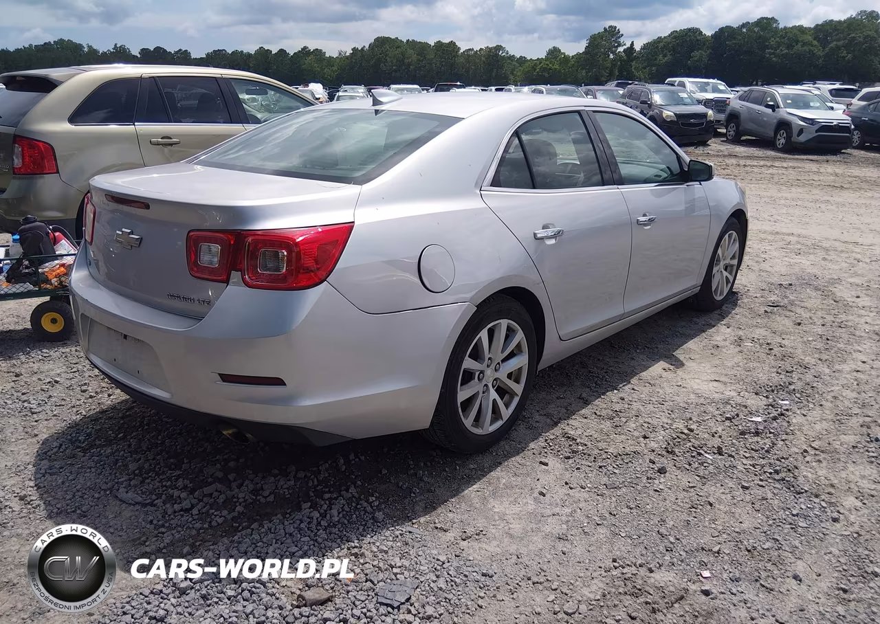 2015 Chevrolet Malibu 1Lz VIN:1G11F5SL5FF183580 - 4