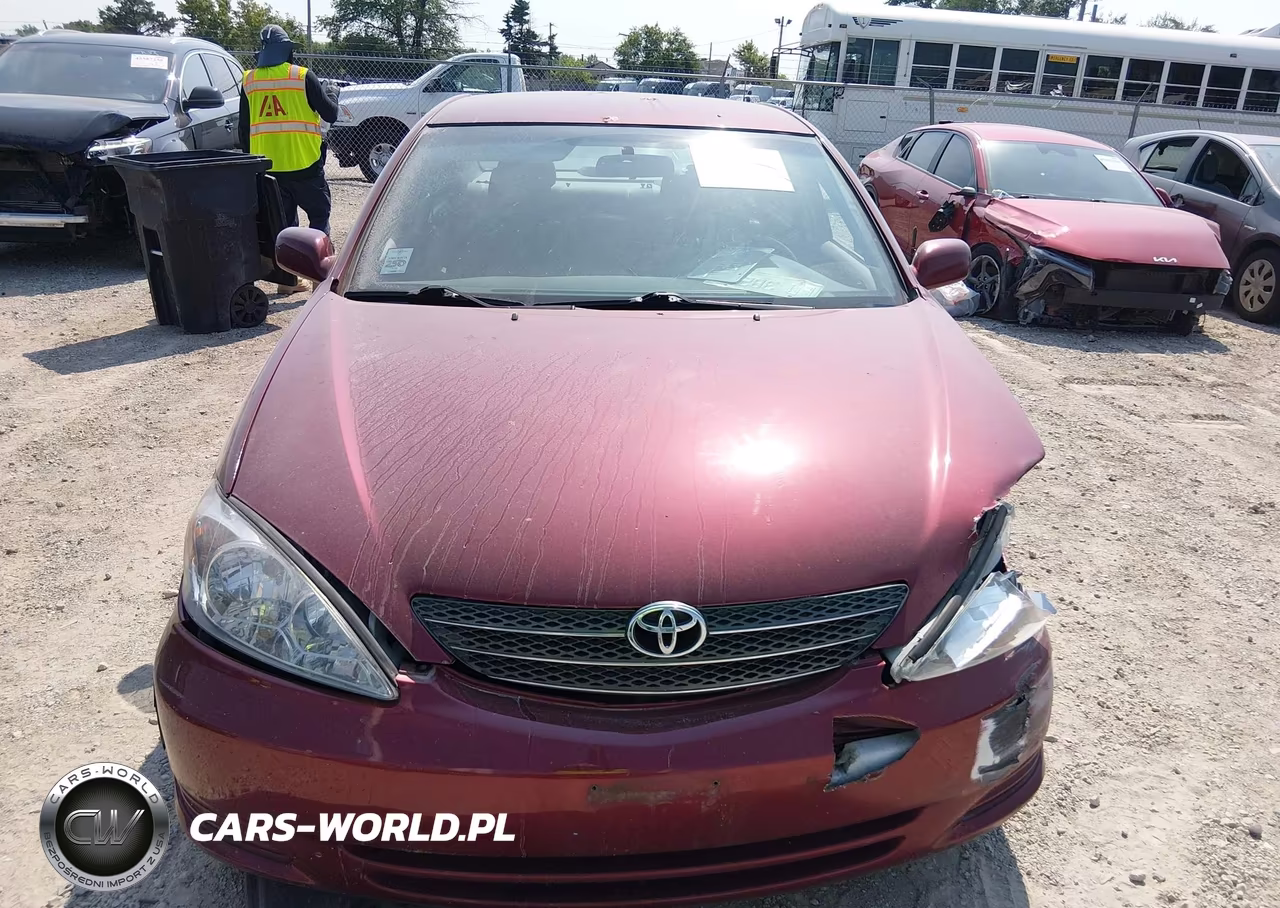 2003 Toyota Camry Le VIN:4T1BE32K63U243556 - 12
