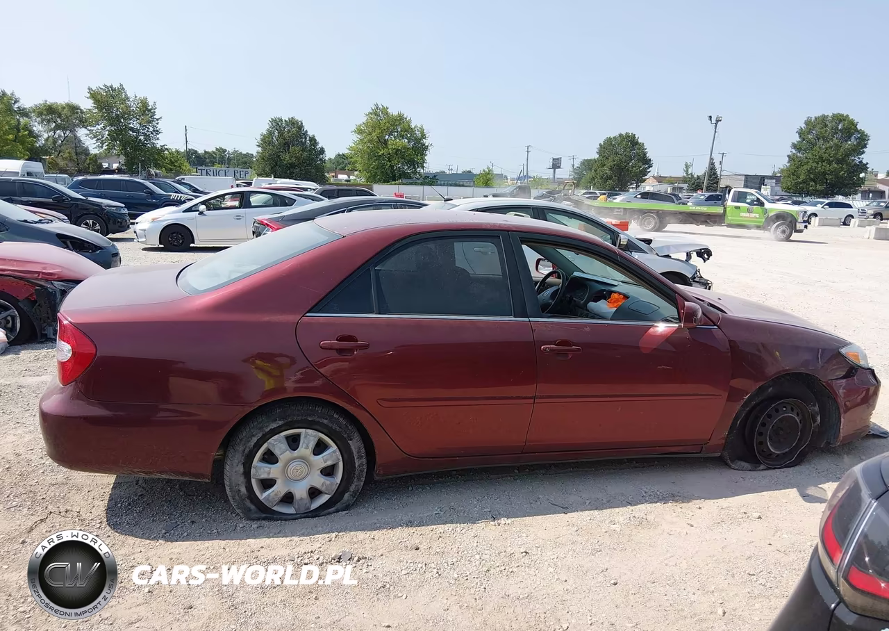 2003 Toyota Camry Le VIN:4T1BE32K63U243556 - 13