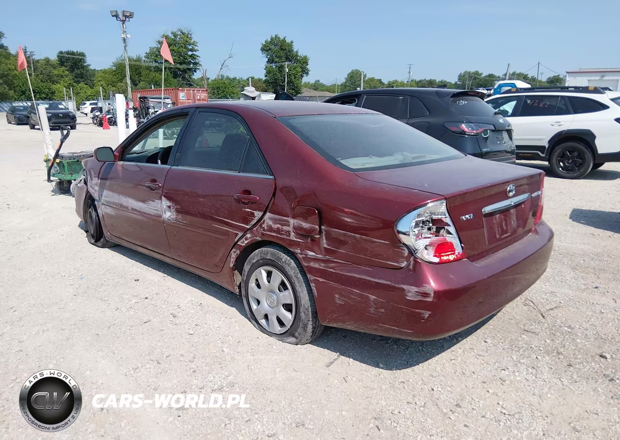 2003 Toyota Camry Le VIN:4T1BE32K63U243556 - 3