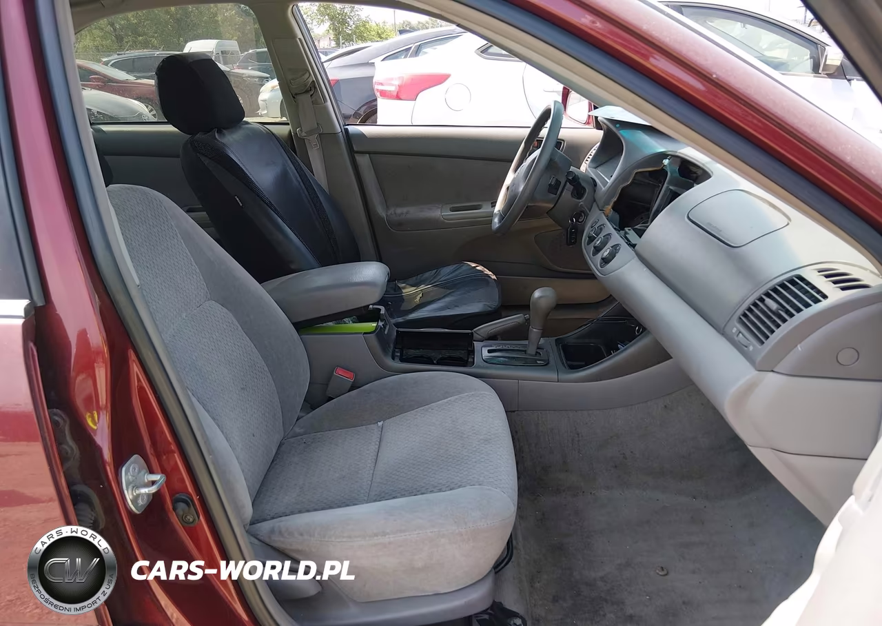 2003 Toyota Camry Le VIN:4T1BE32K63U243556 - 5