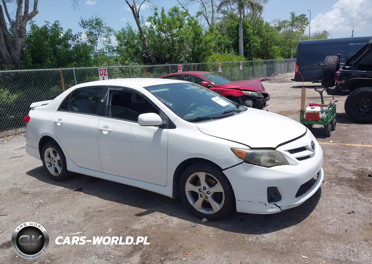 2013 Toyota Corolla S – zdjęcie 1 z 16
