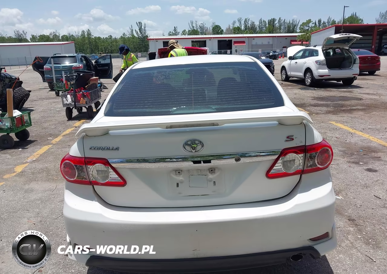 2013 Toyota Corolla S VIN:5YFBU4EE4DP184329 - 16