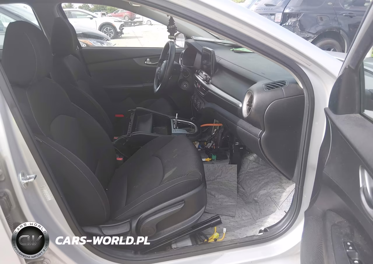 2021 Kia Forte Lxs VIN:3KPF24AD8ME364564 - 5