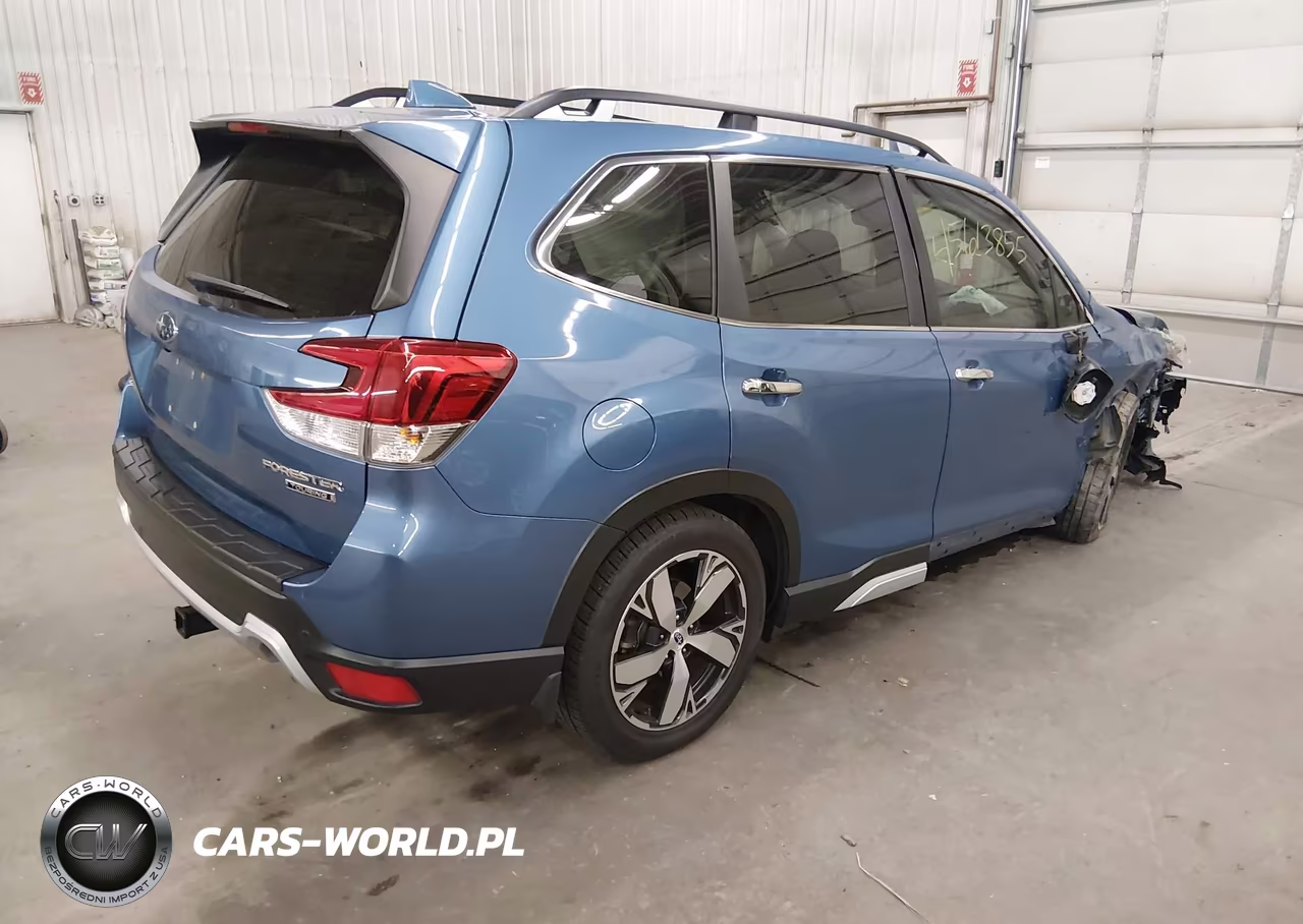 2019 Subaru Forester Touring VIN:JF2SKAWCXKH446267 - 4