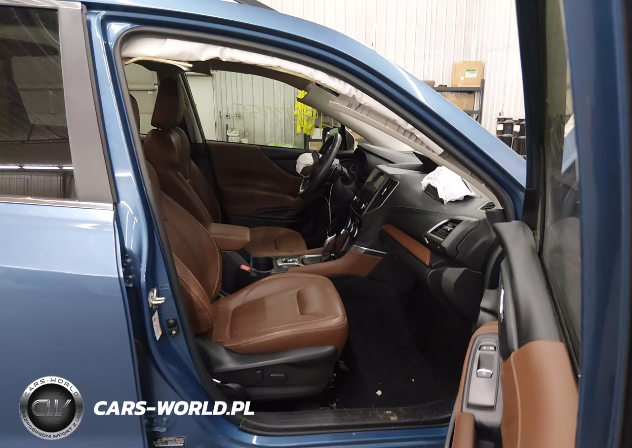2019 Subaru Forester Touring VIN:JF2SKAWCXKH446267 - 5