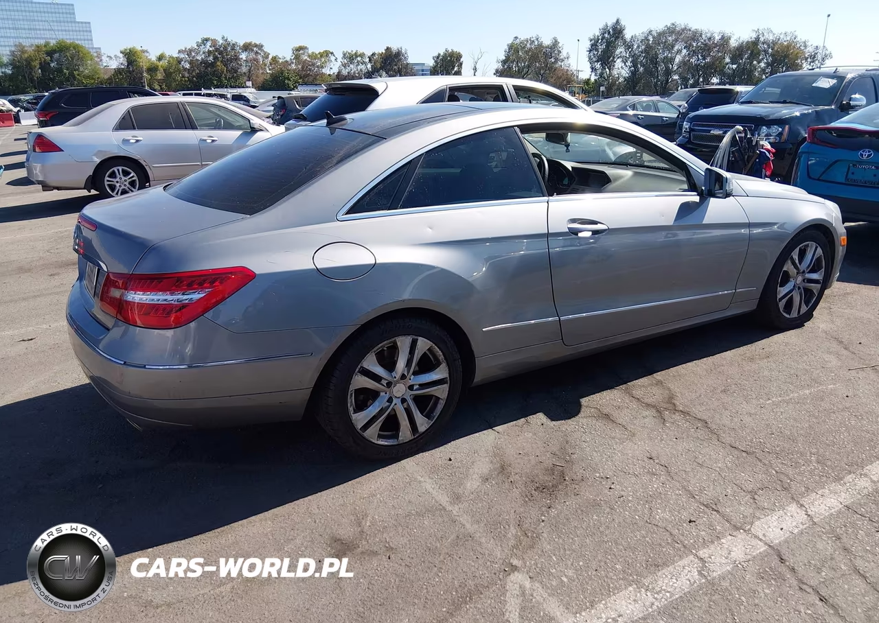 2011 Mercedes-Benz E 350 VIN:WDDKJ5GB8BF062486 - 4