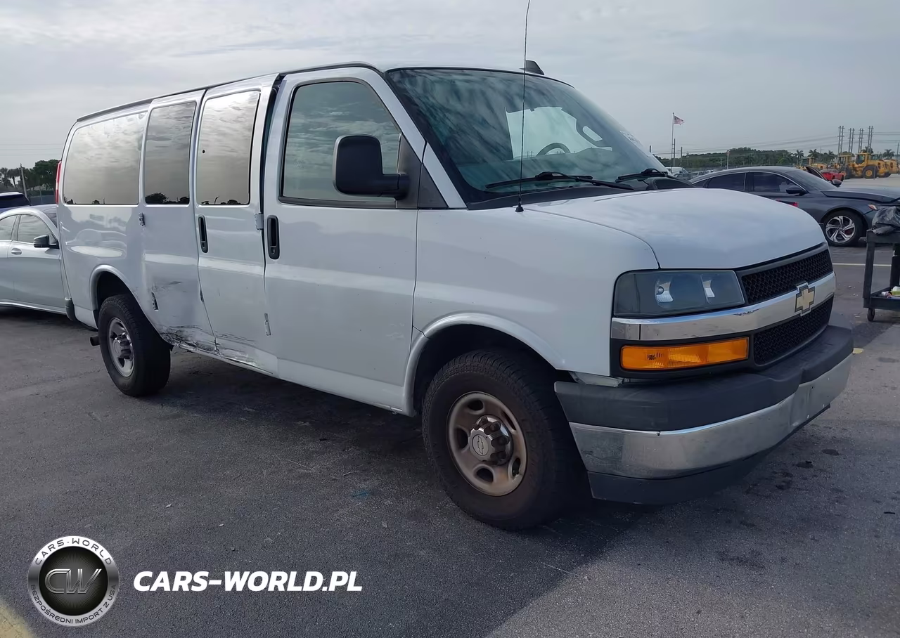 2018 Chevrolet Express 3500 Lt