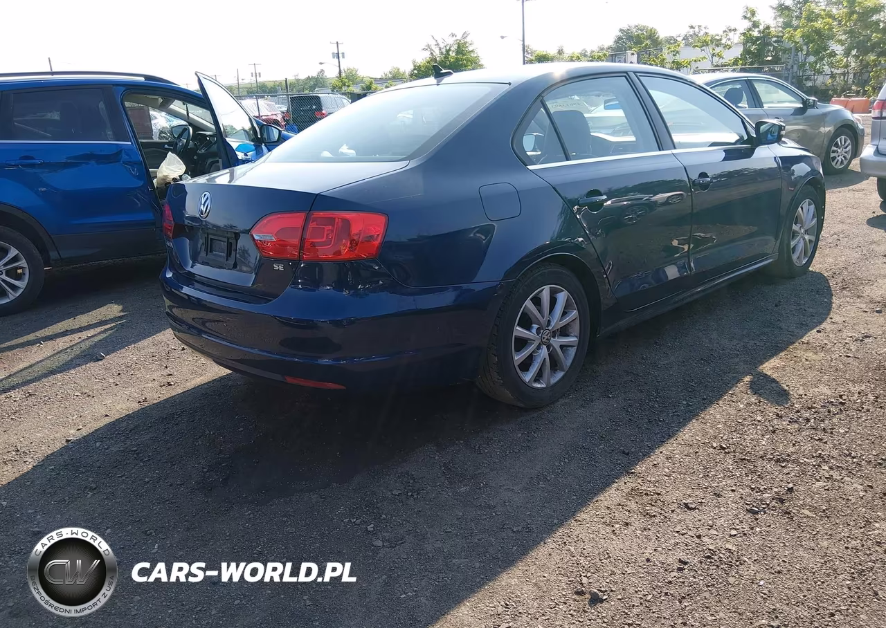 2014 Volkswagen Jetta 1.8T Se VIN:3VWD17AJ2EM441774 - 4