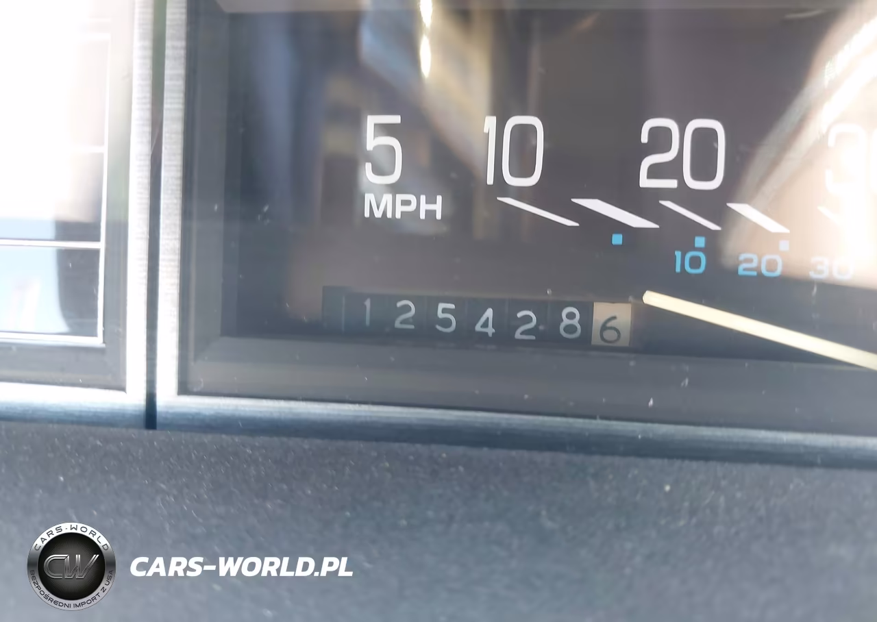 1989 Oldsmobile Delta 88 Royale Brougham VIN:1G3HY54C7KH302628 - 7