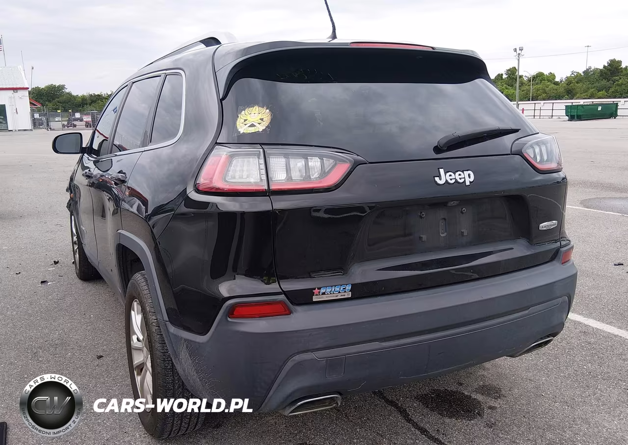 2019 Jeep Cherokee Latitude Fwd VIN:1C4PJLCX6KD120242 - 3