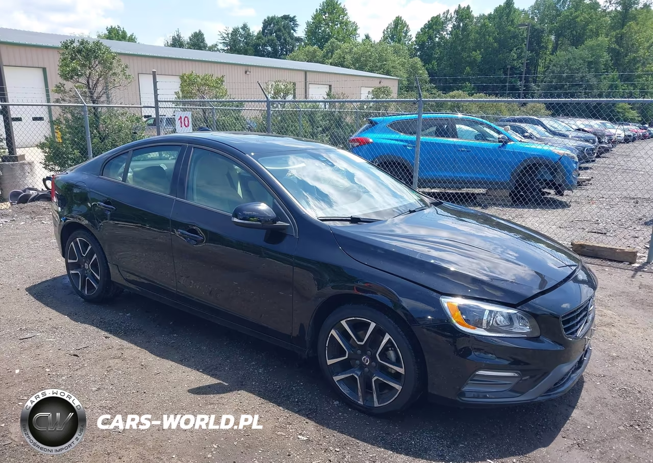 2018 Volvo S60 T5 Dynamic – zdjęcie 1 z 16
