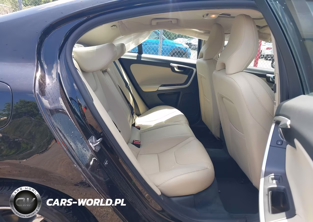 2018 Volvo S60 T5 Dynamic VIN:YV126MFL7J2454312 - 8