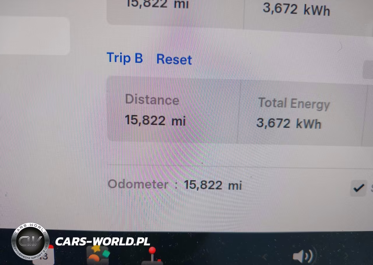 2024 Tesla Model Y Long Range Single Motor Rear-Wheel Drive-Rwd VIN:7SAYGDED1RF011396 - 14