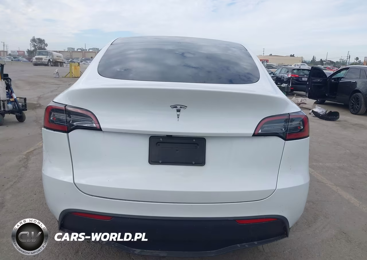 2024 Tesla Model Y Long Range Single Motor Rear-Wheel Drive-Rwd VIN:7SAYGDED1RF011396 - 15