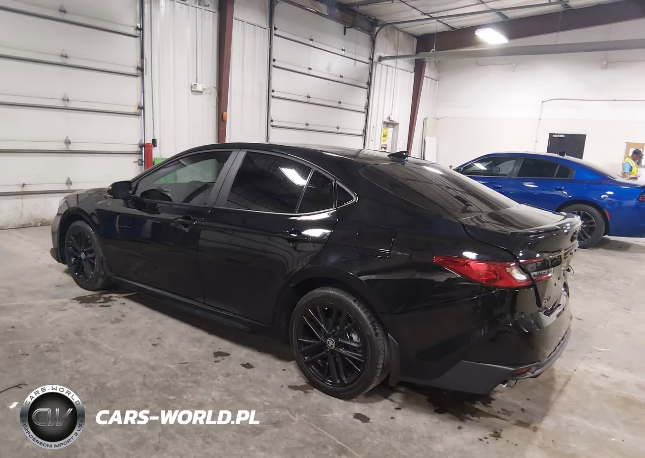 2025 Toyota Camry Se VIN:4T1DAACK3SU127561 - 3