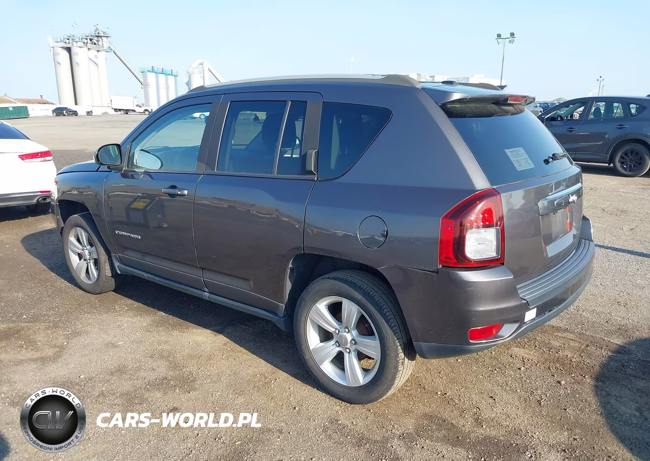2016 Jeep Compass Sport VIN:1C4NJCBA9GD633982 - 3