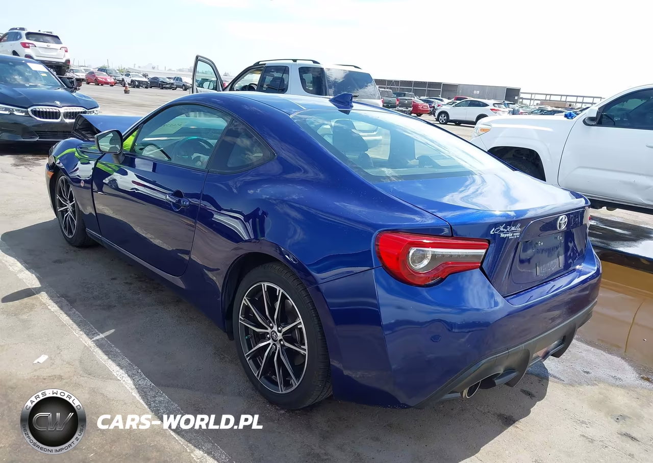 2017 Toyota 86 VIN:JF1ZNAA16H9703668 - 3