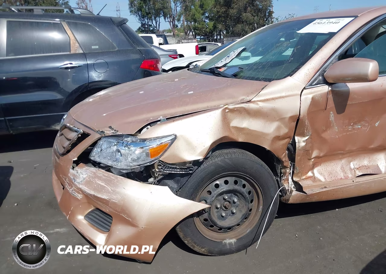2010 Toyota Camry Le VIN:4T1BF3EK5AU004778 - 12