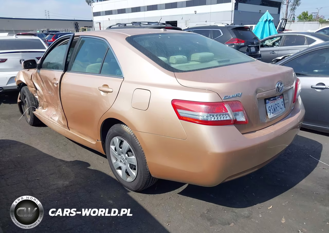 2010 Toyota Camry Le VIN:4T1BF3EK5AU004778 - 3