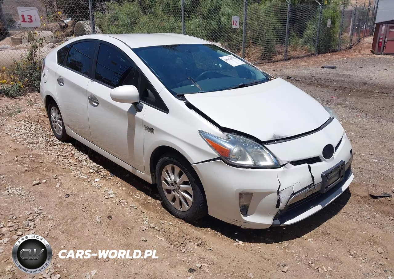 2014 Toyota Prius Plug-In – zdjęcie 1 z 16