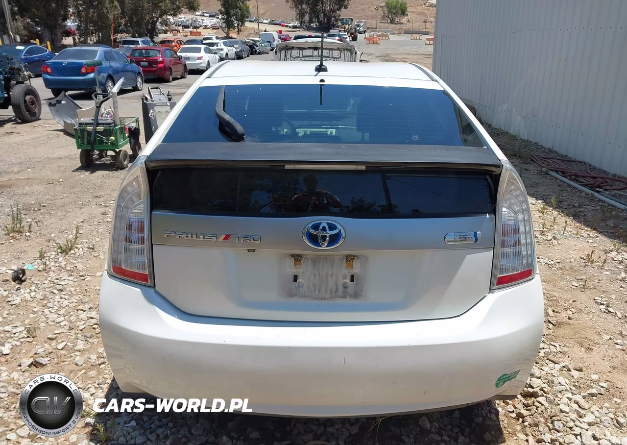 2014 Toyota Prius Plug-In VIN:JTDKN3DP9E3056818 - 16