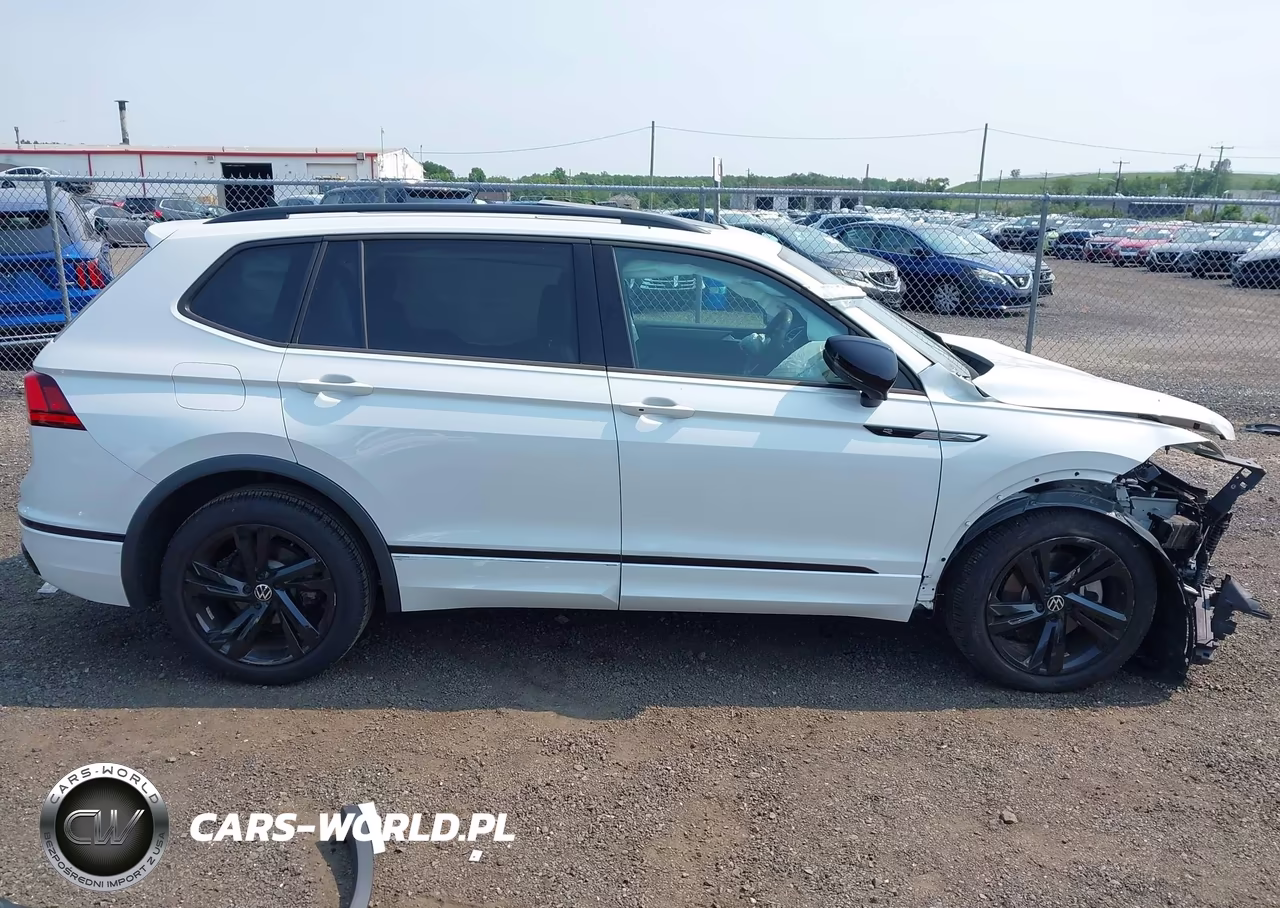 2024 Volkswagen Tiguan 2.0T Se R-Line Black VIN:3VV8B7AX5RM201194 - 14