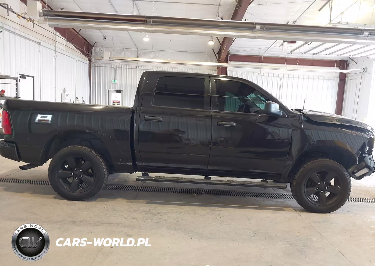 2018 Ram 1500 Express 4X4 5'7 Box VIN:1C6RR7KGXJS230996 - 14