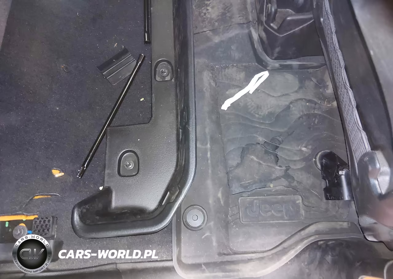 2025 Jeep Gladiator Mojave 4X4 VIN:1C6RJTEG3SL534243 - 8