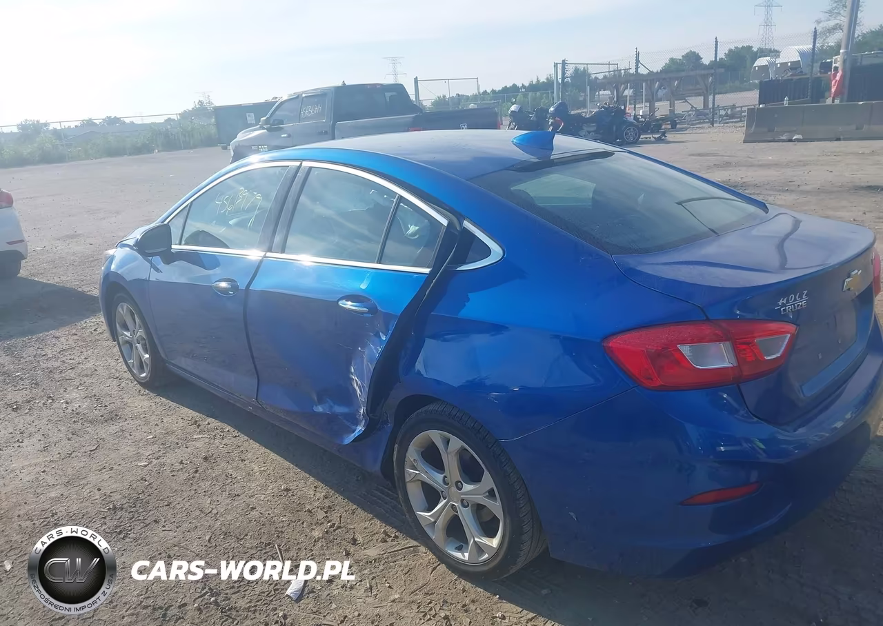 2016 Chevrolet Cruze Premier Auto VIN:1G1BG5SM0G7325565 - 3
