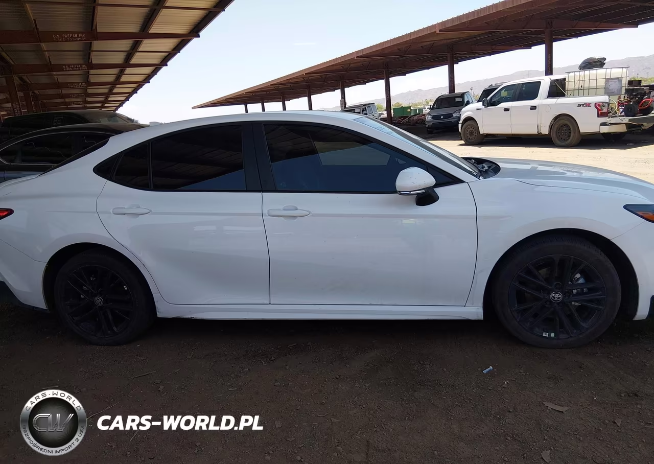 2026 Toyota Camry Se VIN:4T1DAACK4TU726308 - 13