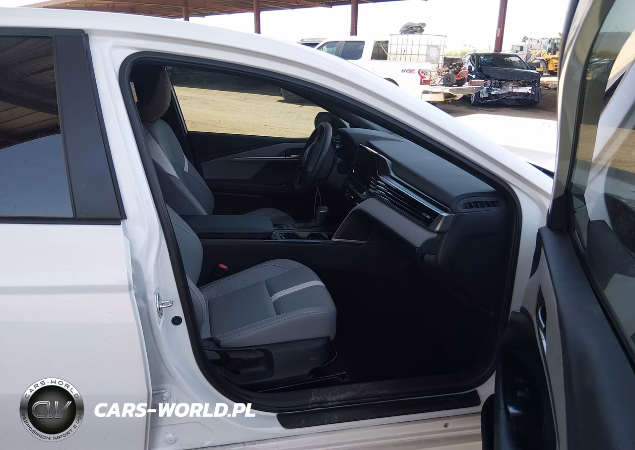 2026 Toyota Camry Se VIN:4T1DAACK4TU726308 - 5