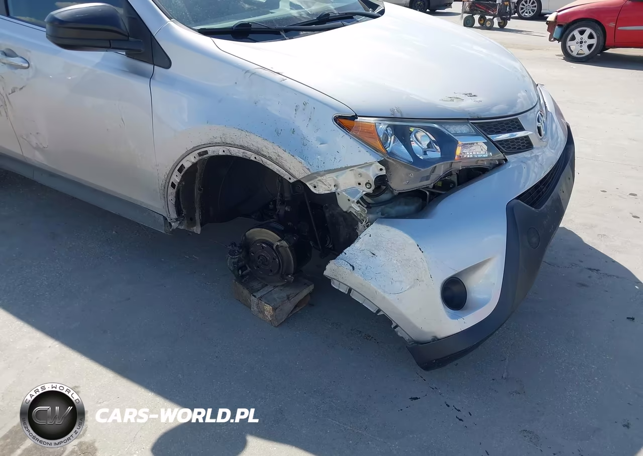 2015 Toyota Rav4 Le VIN:JTMZFREV8FJ044278 - 6