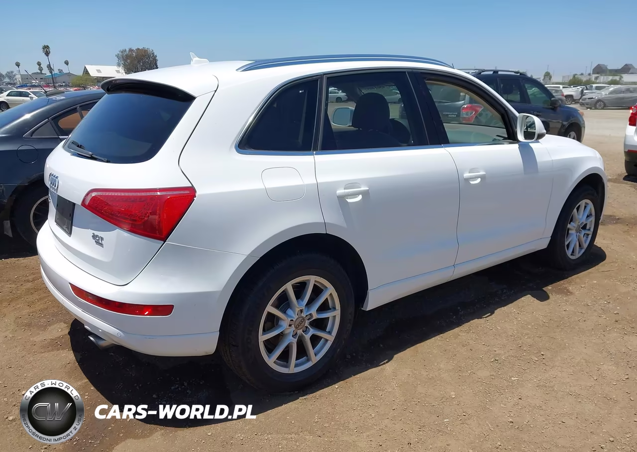 2011 Audi Q5 2.0T Premium VIN:WA1LFAFP9BA103818 - 4