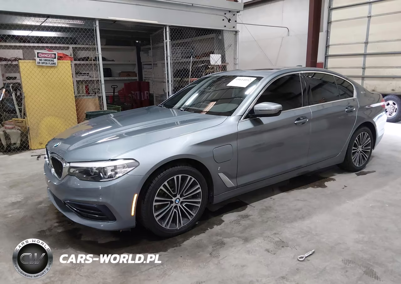 2019 BMW 530E xDrive Iperformance VIN:WBAJB1C54KB376913 - 2