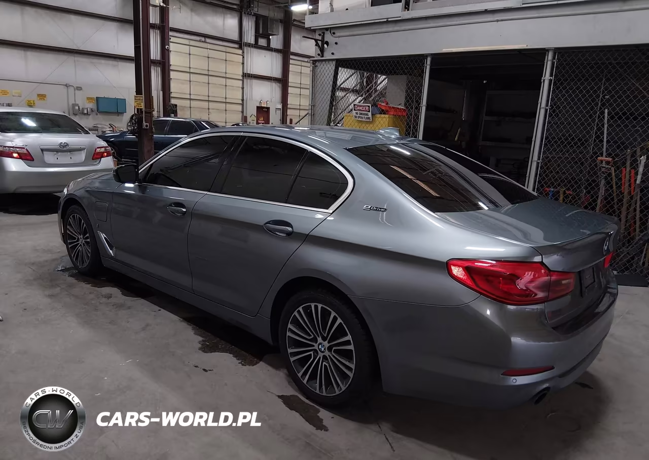 2019 BMW 530E xDrive Iperformance VIN:WBAJB1C54KB376913 - 3