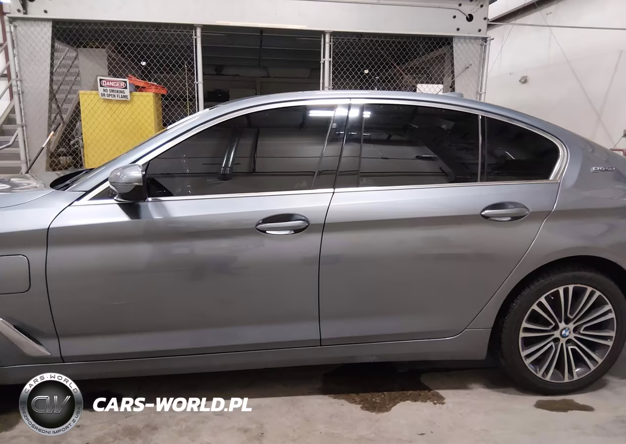 2019 BMW 530E xDrive Iperformance VIN:WBAJB1C54KB376913 - 6